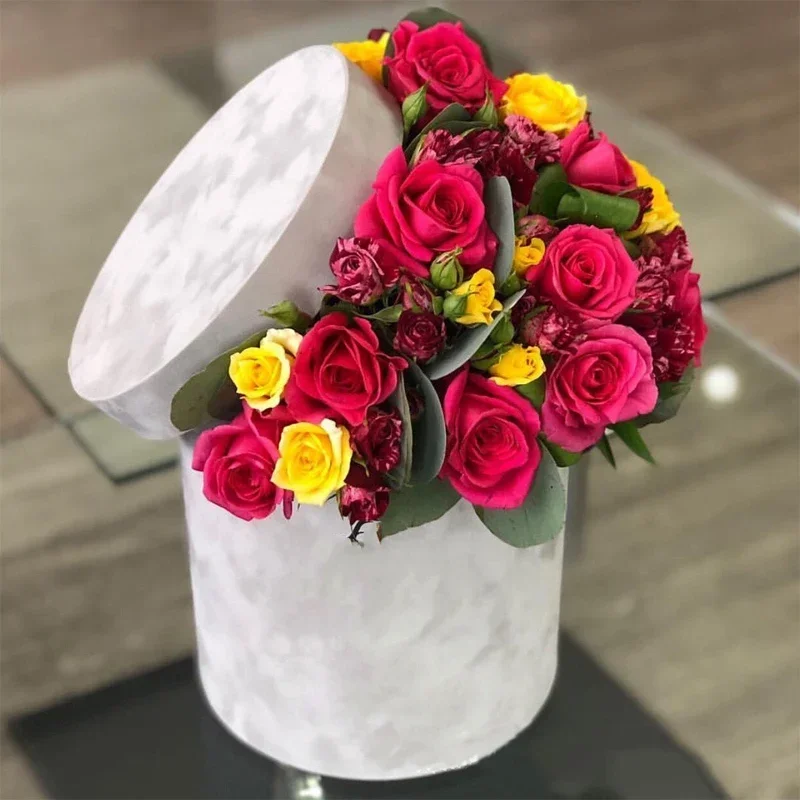 Florist Supply Buckets - Набор из 3-х круглых бархатных подарочных